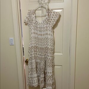 Sonoma Beige and White Midi Dress with Ruffled Sleeves